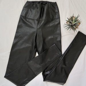 ARITZIA Wilfred Free Daria Vegan Leather Leggings